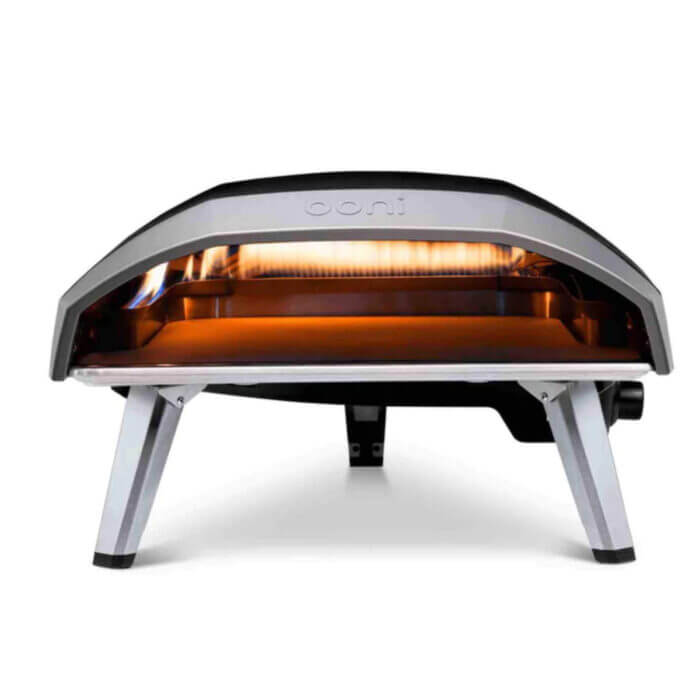 OONI KODA 16 PIZZA OVEN FRONT VIEW ON WHITE BACKGROUND