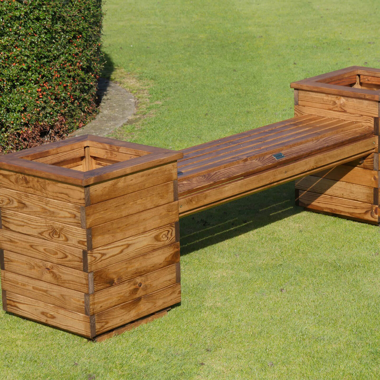 Scandinavian redwood bench with 2 plant pots at either side of bench, for garden or patio living area